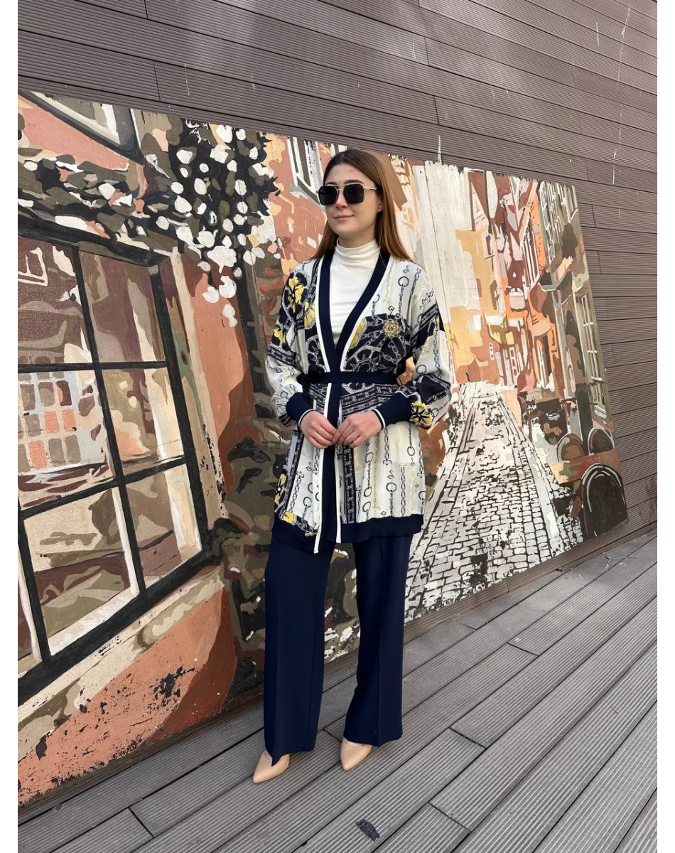 Ghisa 25YÖRHRK3163 Lacivert Hırka