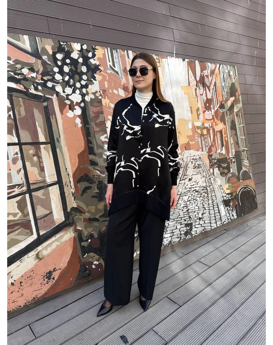 Ghisa 25YÖRHRK3164 Siyah Etek Ucu Detaylı Hırka