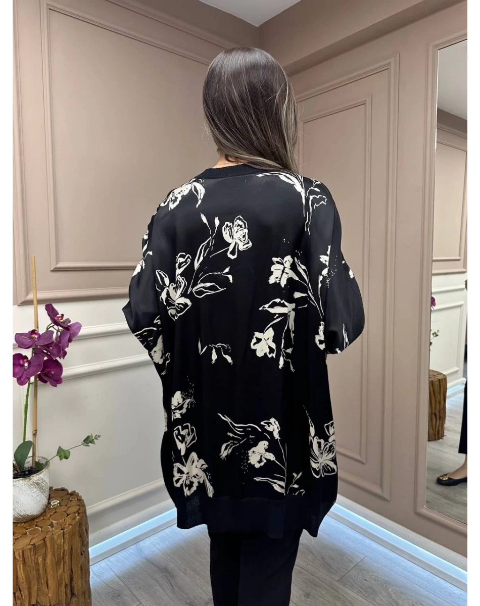Ghisa 25YÖRTNK4016 Siyah Çiçek Desenli Tunik