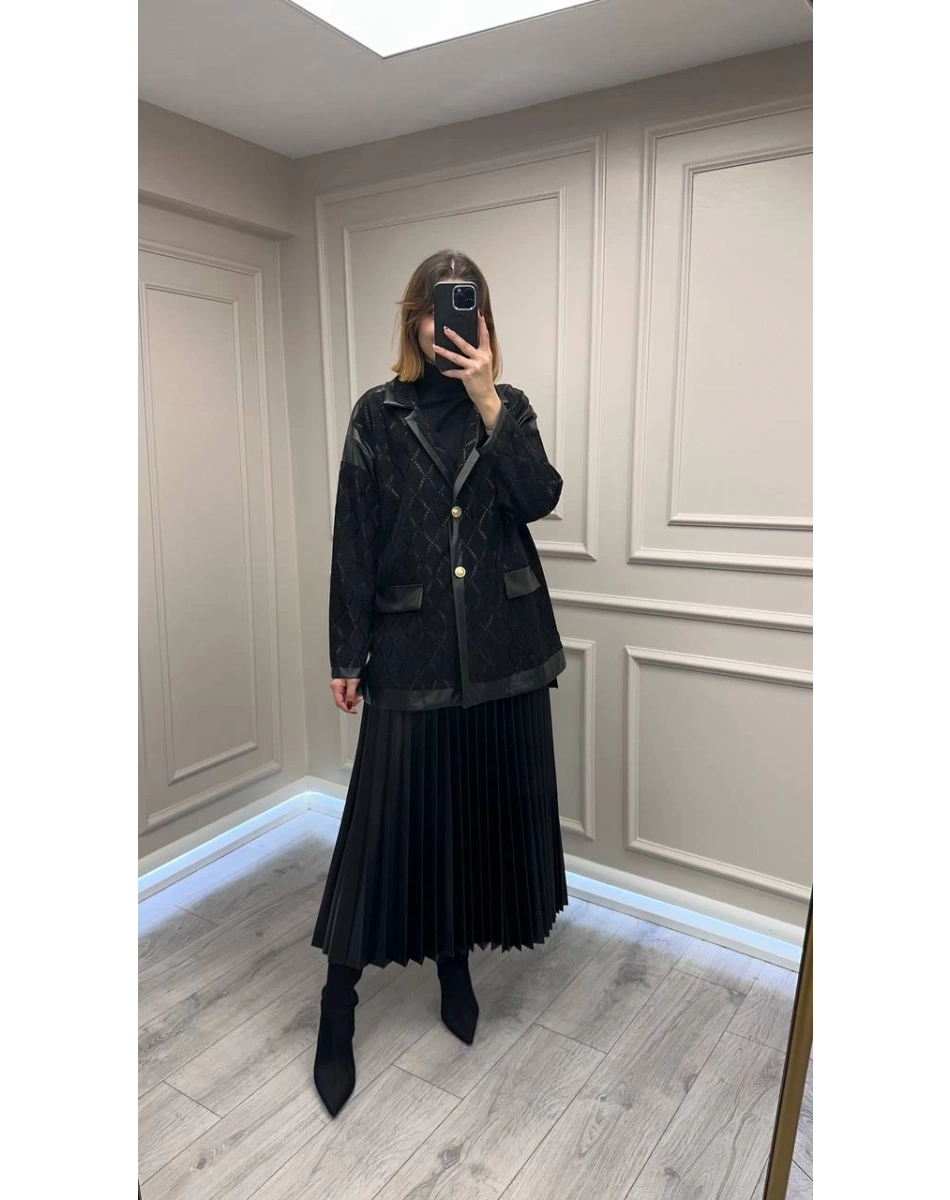 Ghisa 26KGSCKT3258 Siyah Deri Detaylı Ceket