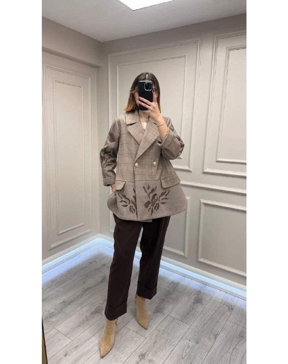 Ghisa 5KGSTKM3911 Kahve Nakış Detaylı Takım