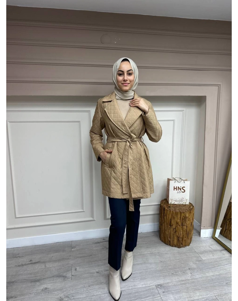 Heddy & Nurcan Çetin 24704 Bej Bağlamalı Kısa Ceket