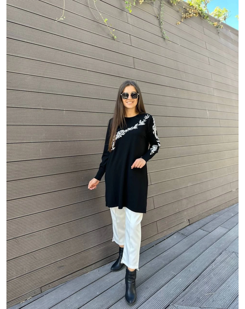 İnvee 6849 Siyah Güldalı Triko Tunik