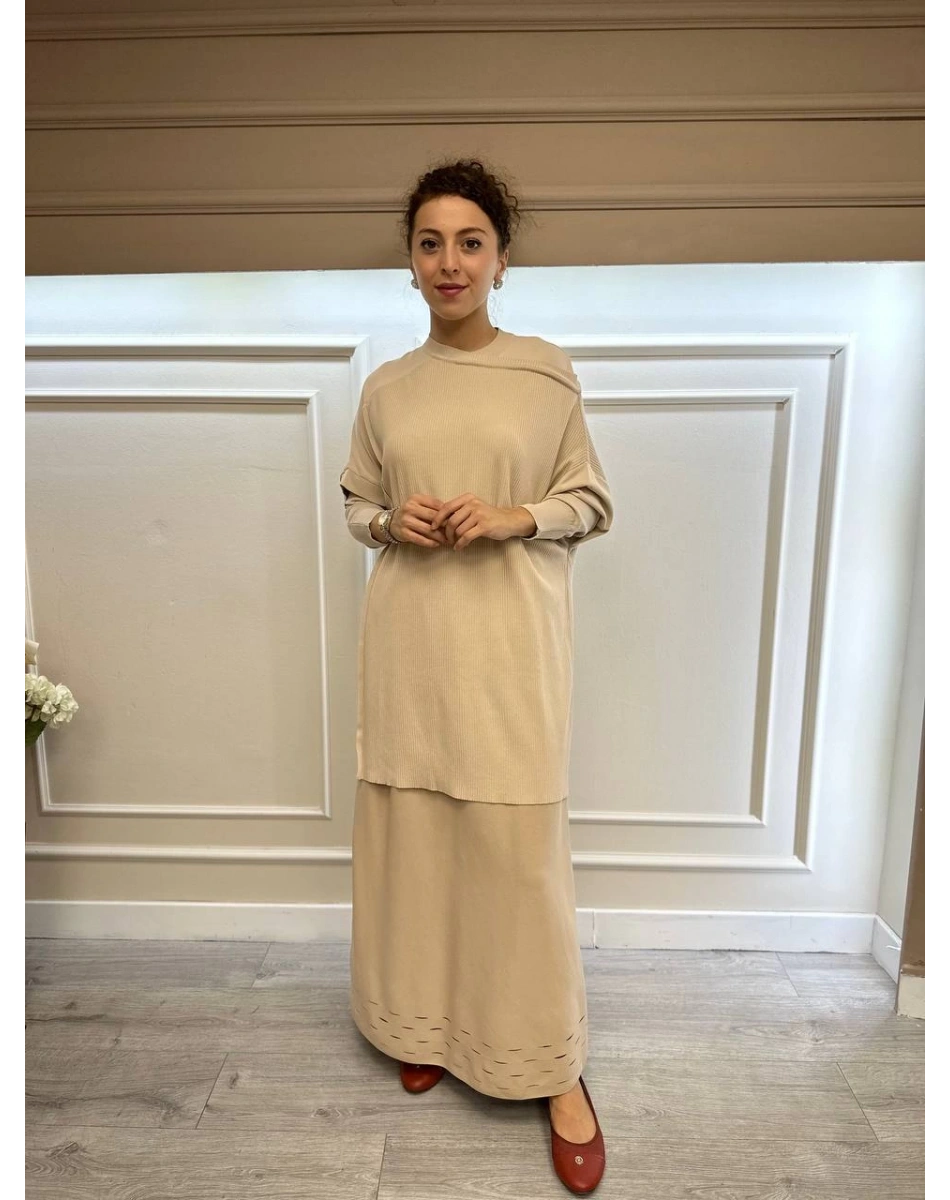 İnvee 6904 Fondöten Etek Ucu Yırtmaçlı Triko Etek