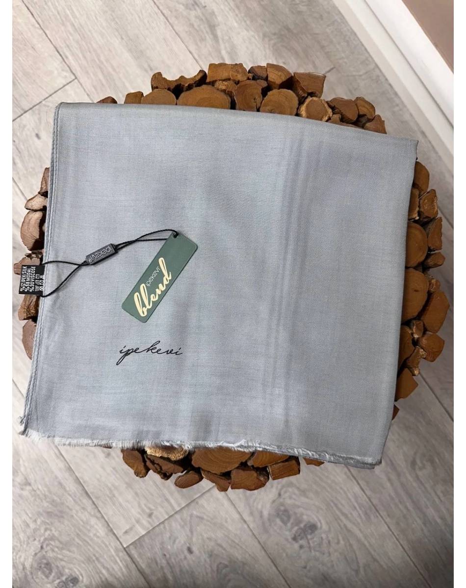 İpekevi 04347 Gümüş Düz Şal