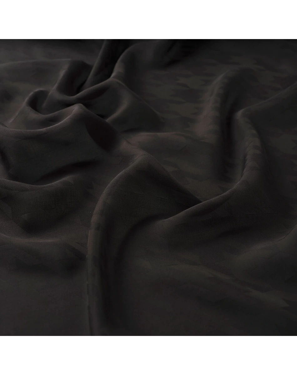 İpekevi 04390 Siyah Dört Mevsim Kazayağı Desenli Monogram Şal