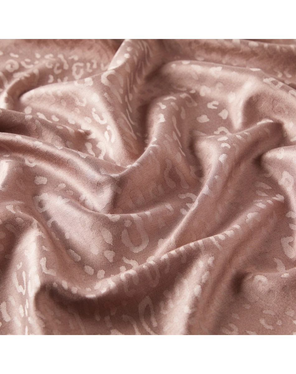 İpekevi 05784 Puslu Leylak Leopar Jakar Desenli İpek Şal