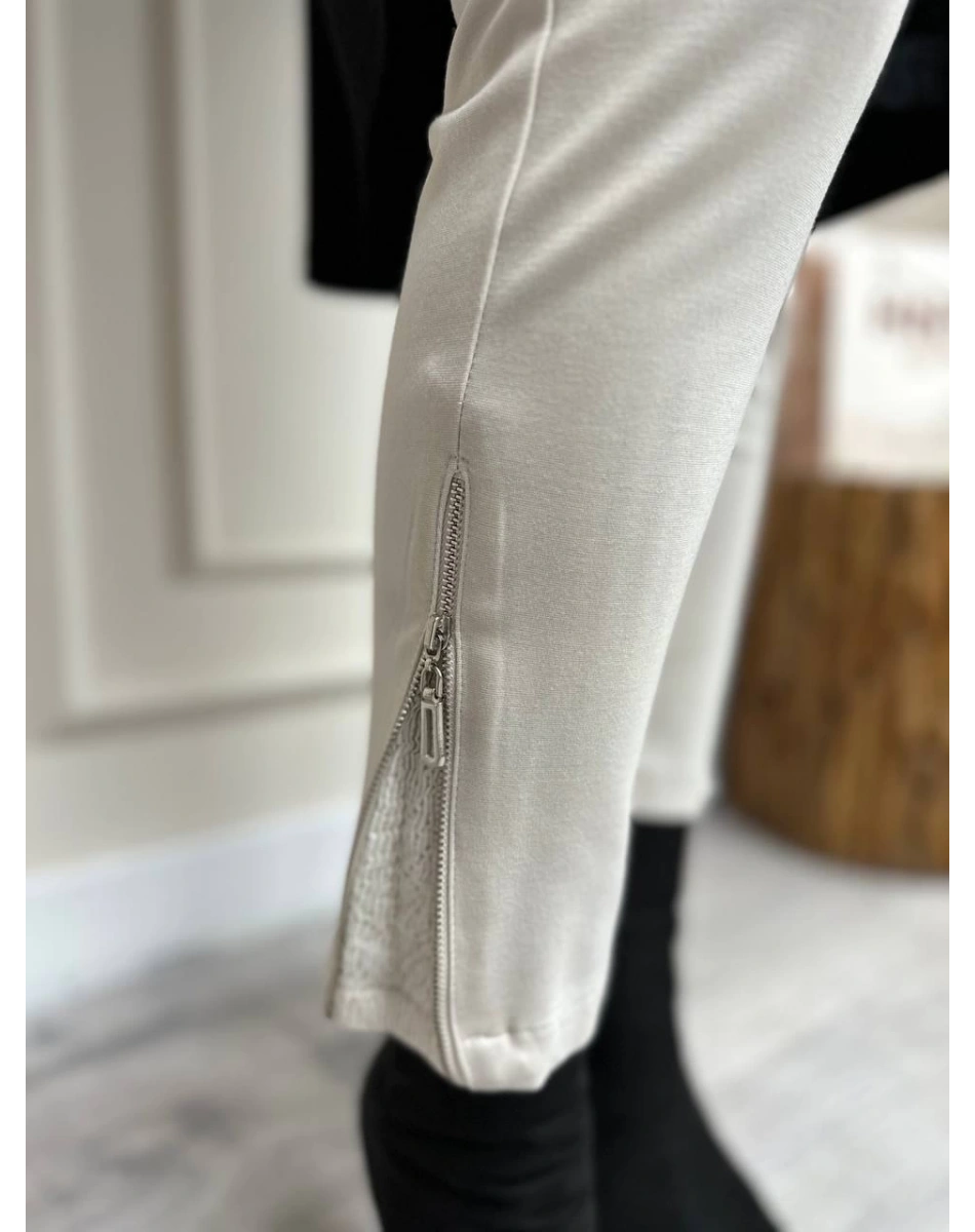 Misswhence 34101 Taş Fermuar Yırtmaç Detaylı Pantolon