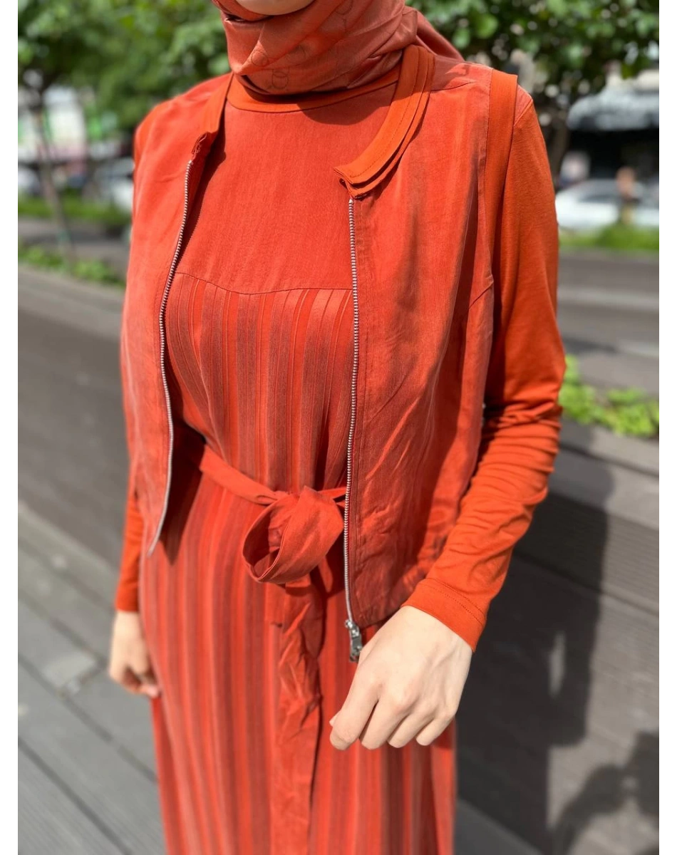 Misswhence 35814 Turuncu İpek Yelekli Elbise