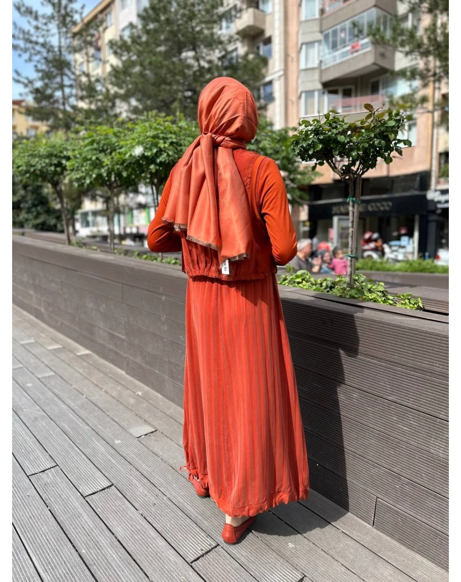 Misswhence 35814 Turuncu İpek Yelekli Elbise