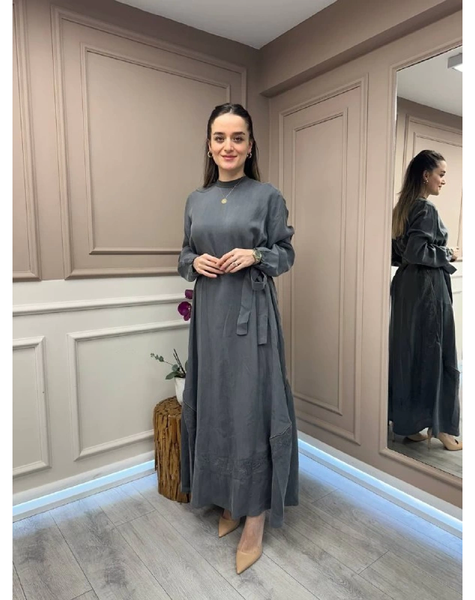 Misswhence 37800 Koyu Gri Fermuarlı İşlemeli Elbise