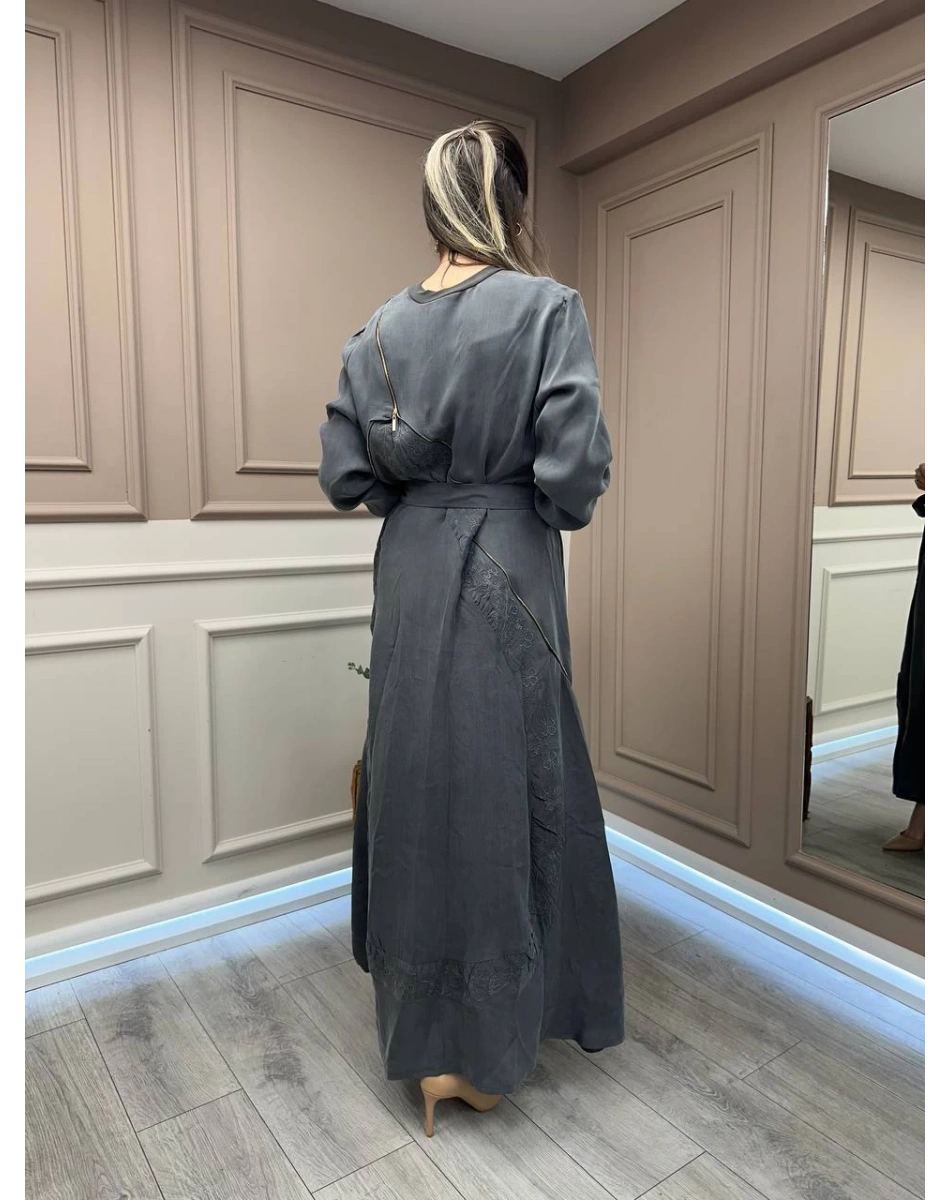 Misswhence 37800 Koyu Gri Fermuarlı İşlemeli Elbise