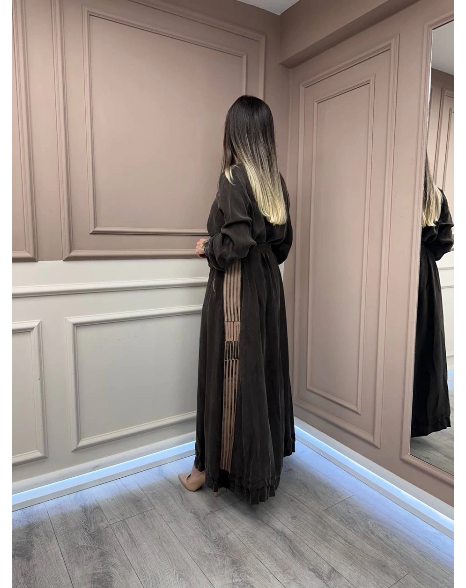 Misswhence 37829 Kahverengi Yanı Detaylı İpek Elbise