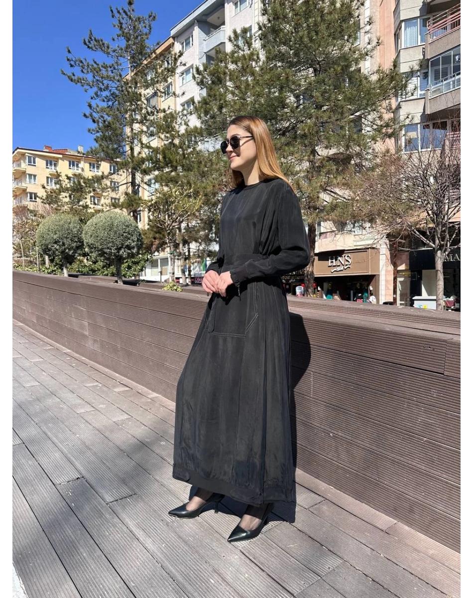 Misswhence 37838 Siyah Etek Ucu Detaylı Elbise