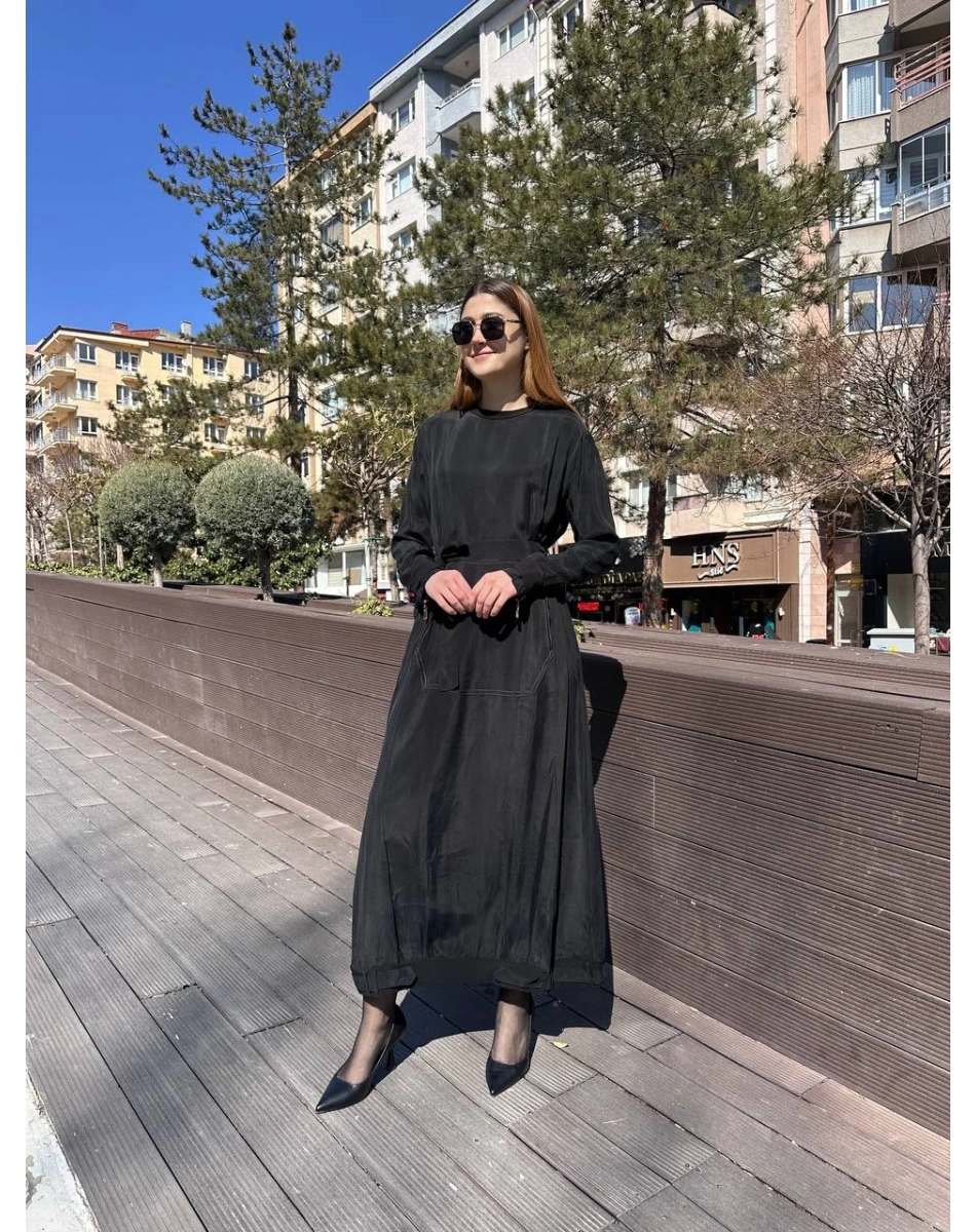 Misswhence 37838 Siyah Etek Ucu Detaylı Elbise