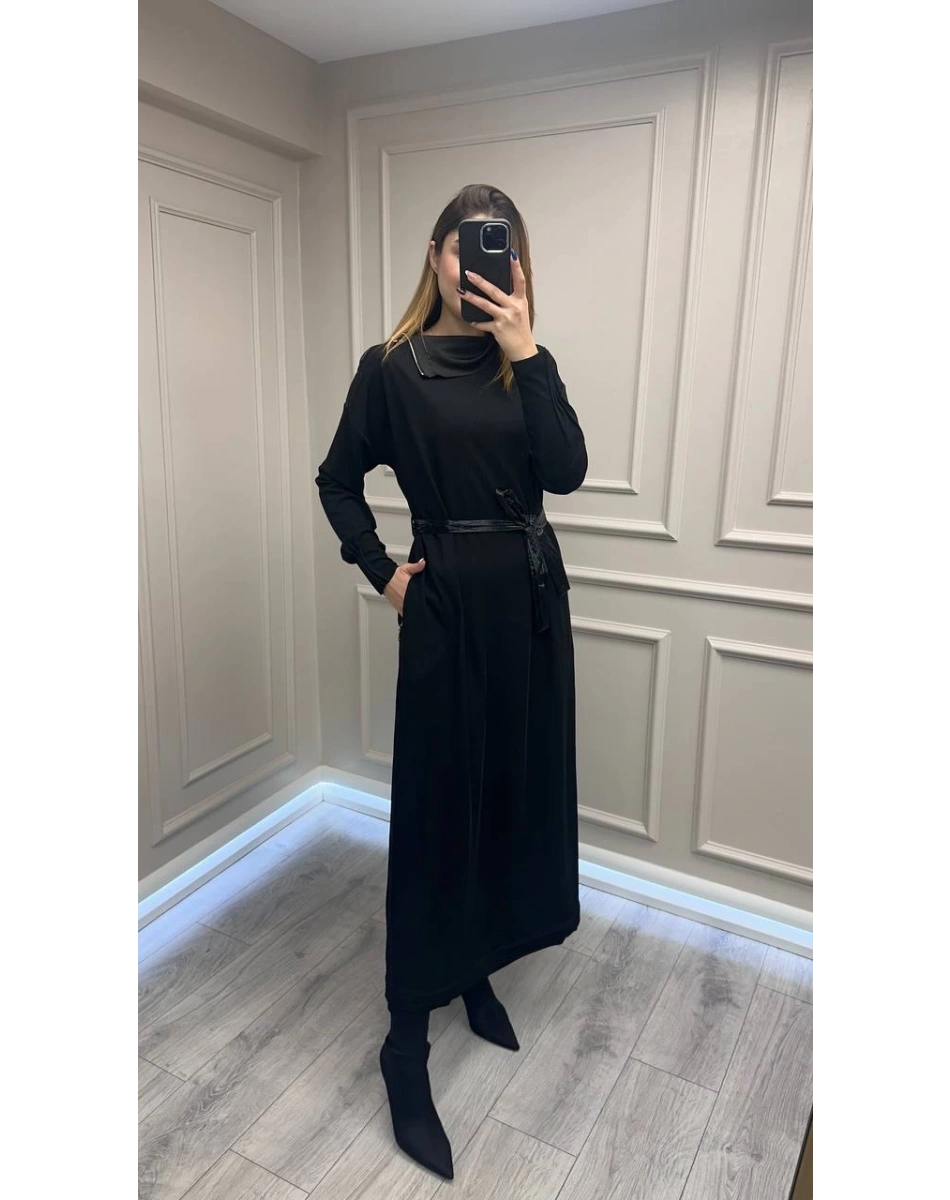 Misswhence 38822 Siyah Fermuar Detaylı Elbise
