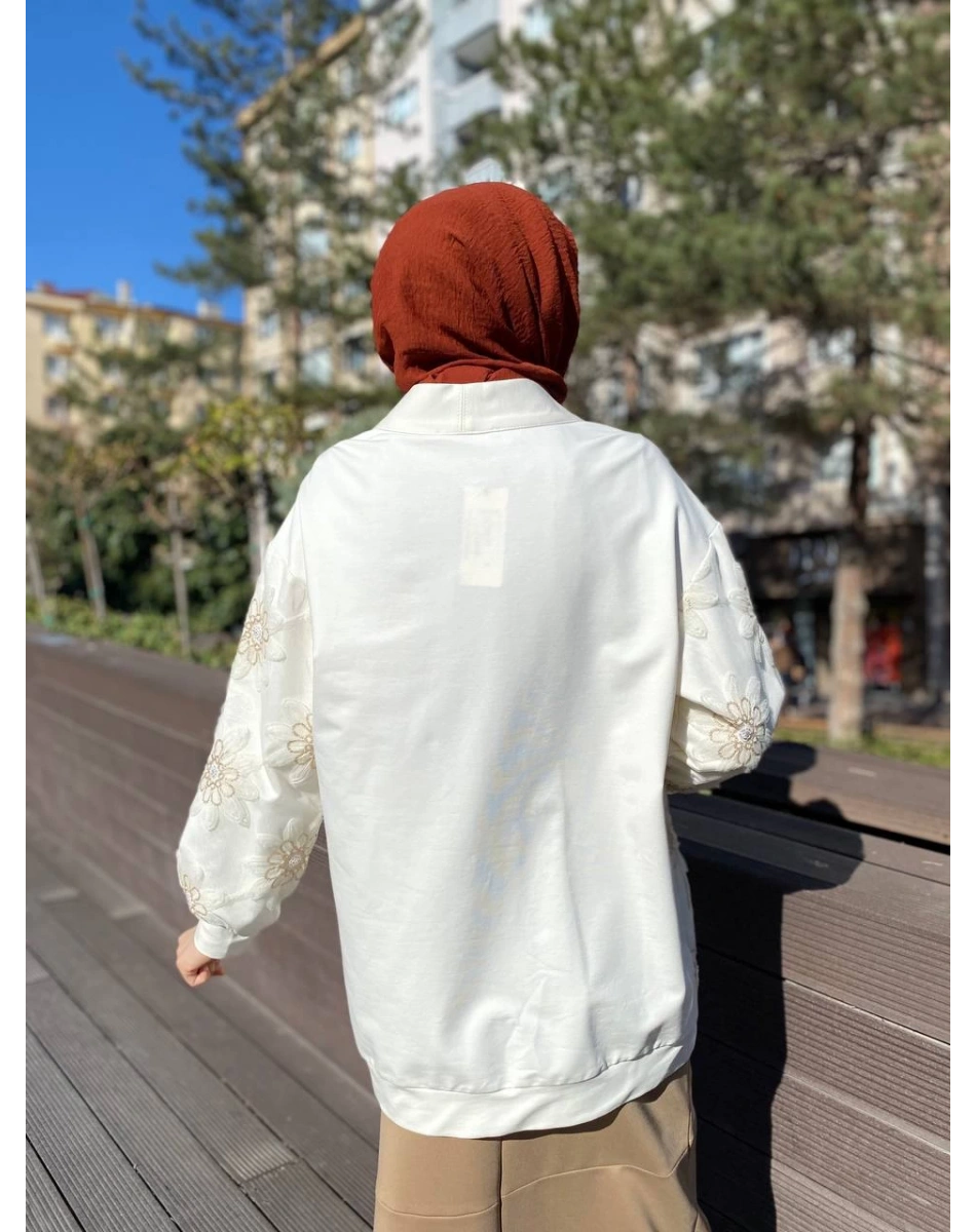 MY312 24S8209 Ekru Dantelli Düğmeli Hırka