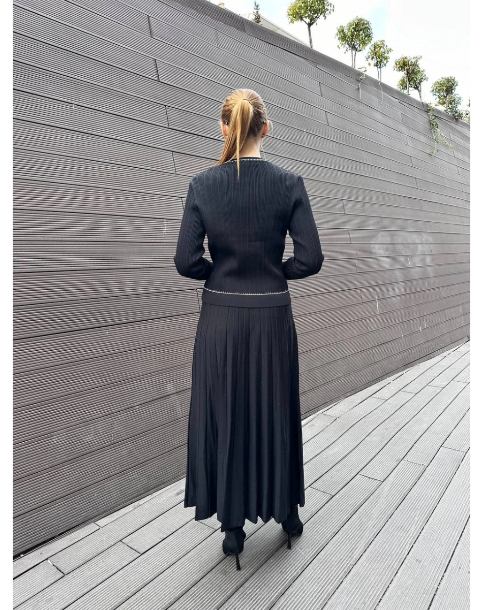 Nuss Triko 25K1315 Siyah Düğmeli Etekli Takım