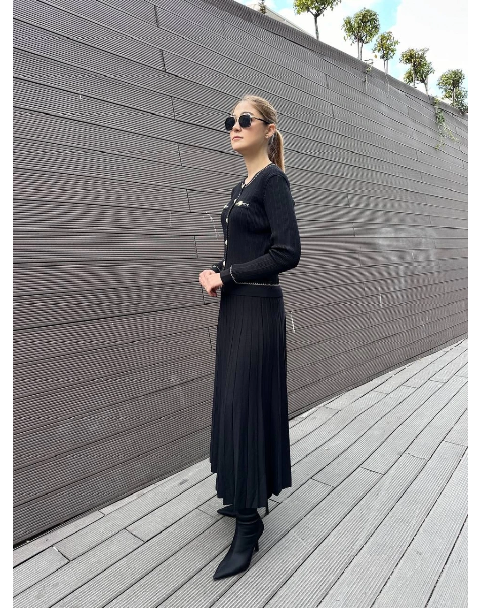 Nuss Triko 25K1315 Siyah Düğmeli Etekli Takım