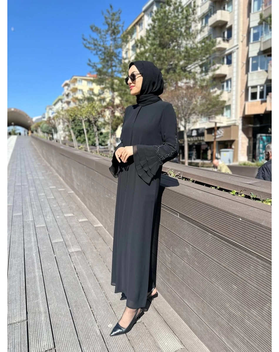 Qeffa Q158 Siyah Kolları Taş Detaylı Ferace