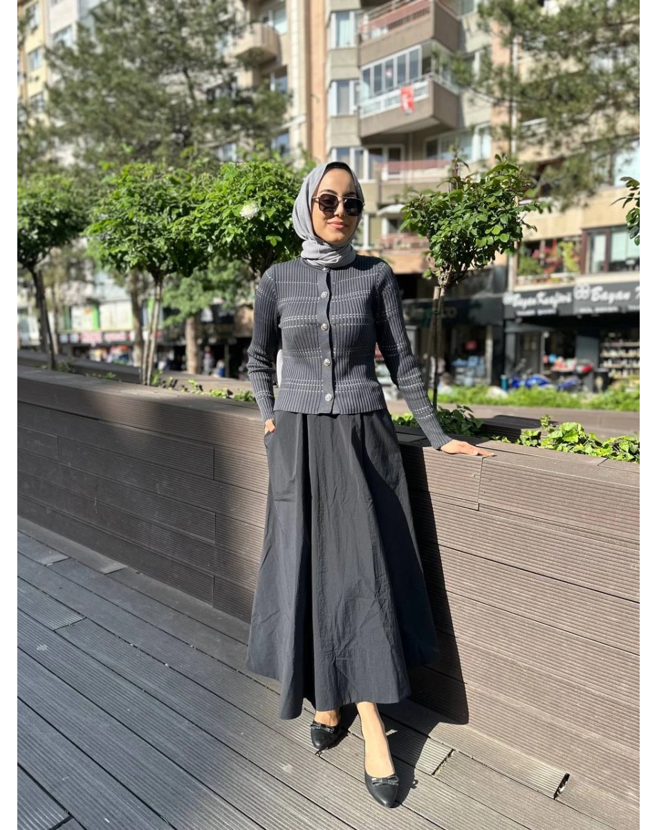 Qooq 24SS510 Siyah Keti Etek