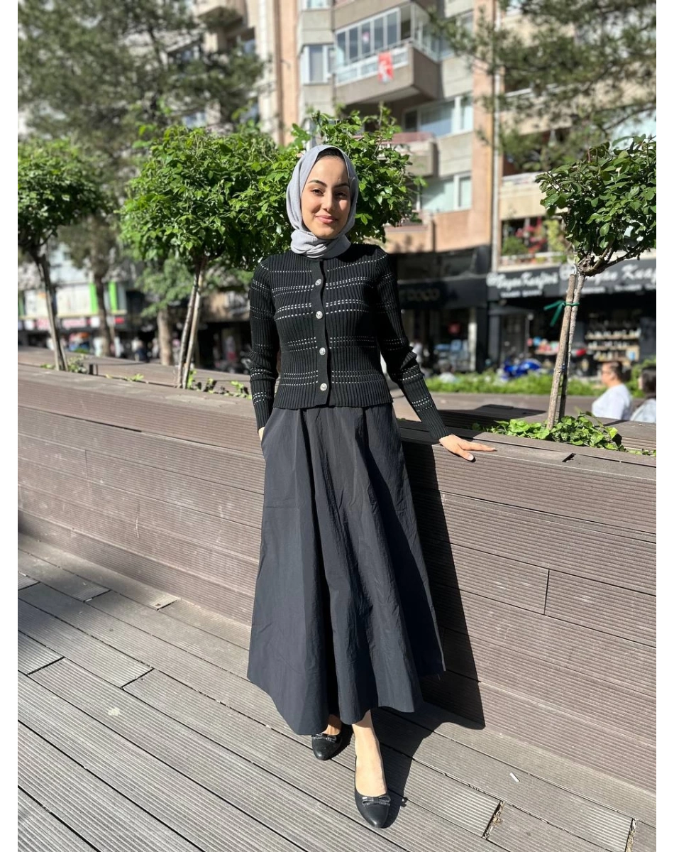 Qooq 24SS699 Siyah Triko Hırka