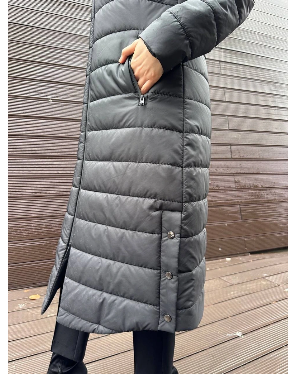 Trenç 5601 Siyah Kapüşonu Kürklü Midi Boy Şişme Kaban