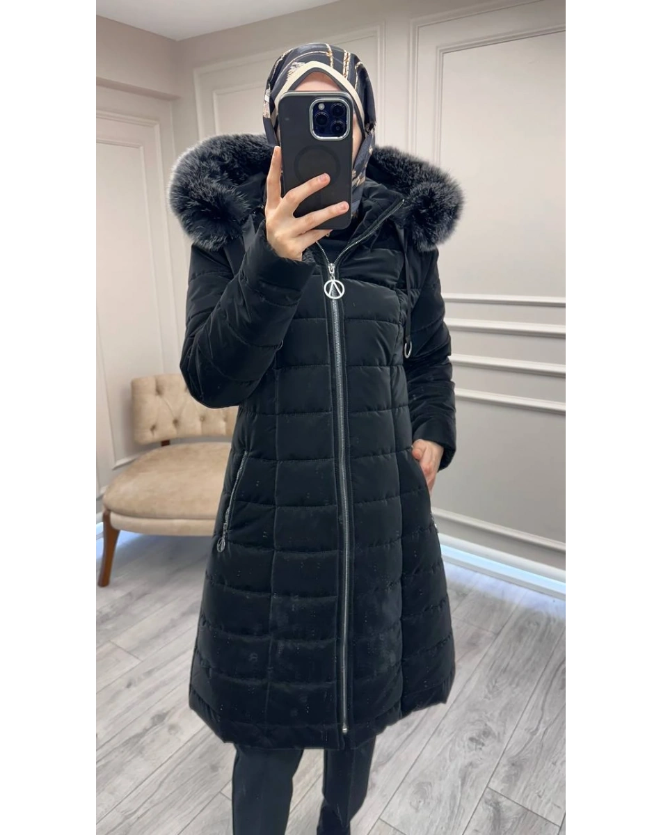 Trenç 5630 Siyah Kapüşonu Orjinal Kürklü Şişme Kaban