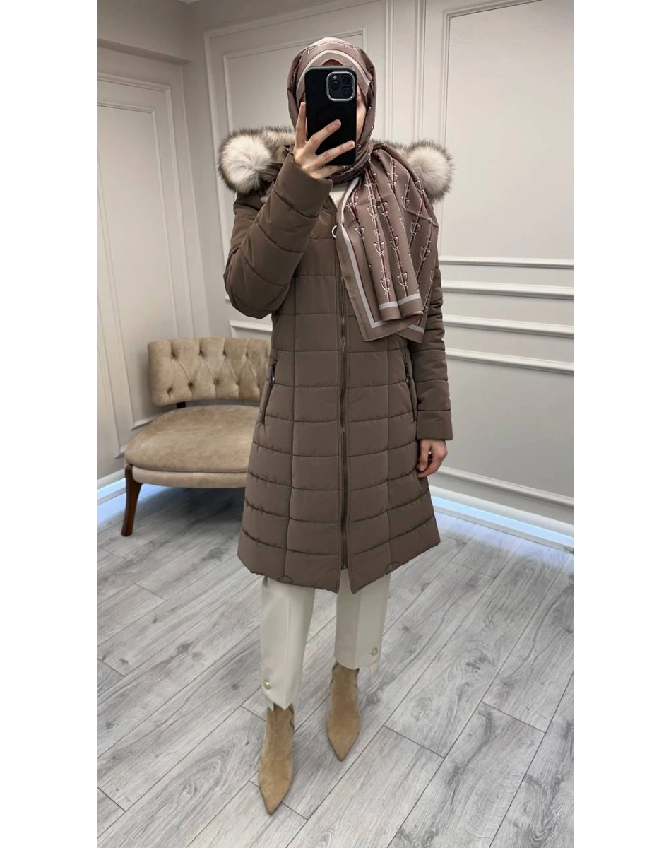 Trenç 5630 Vizon Kapüşonu Orjinal Kürklü Şişme Kaban