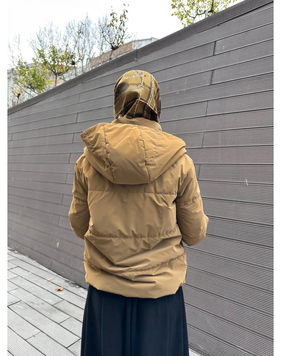 Trenç 5795 Camel Ribanalı Kapitone Mont