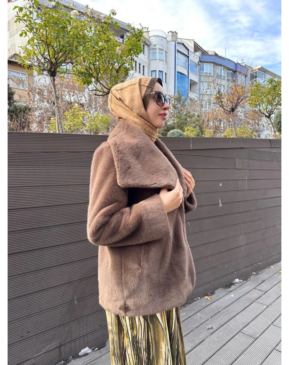 Trenç 7009 Vizon Hakim Yaka Kısa Kürk Kaban
