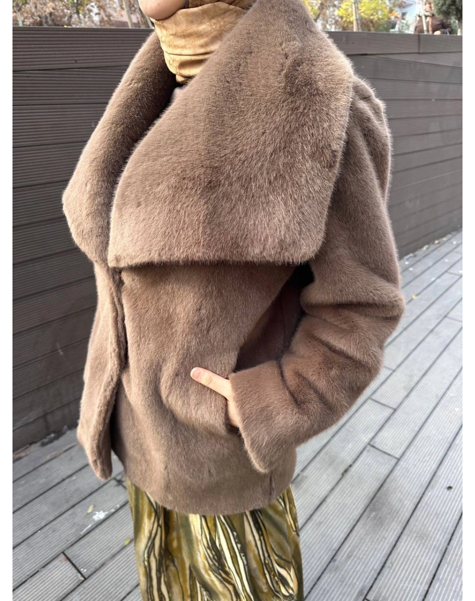 Trenç 7009 Vizon Hakim Yaka Kısa Kürk Kaban