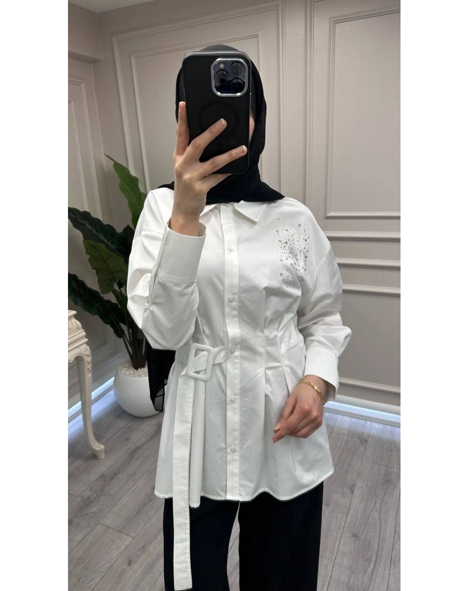 Wennora 1039 Beyaz Yakası Taşlı Beli Kemer Detaylı Gömlek