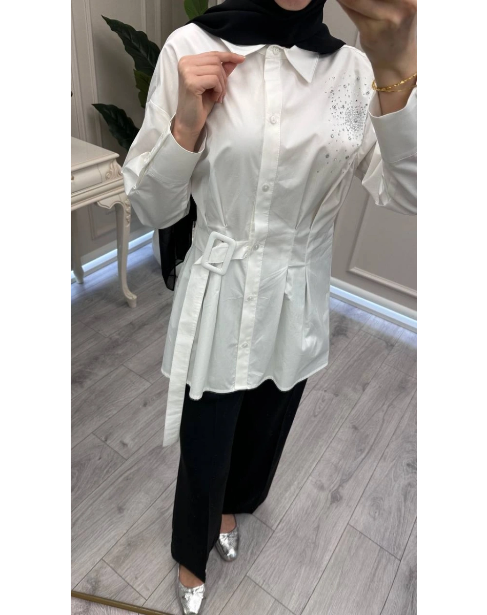 Wennora 1039 Beyaz Yakası Taşlı Beli Kemer Detaylı Gömlek