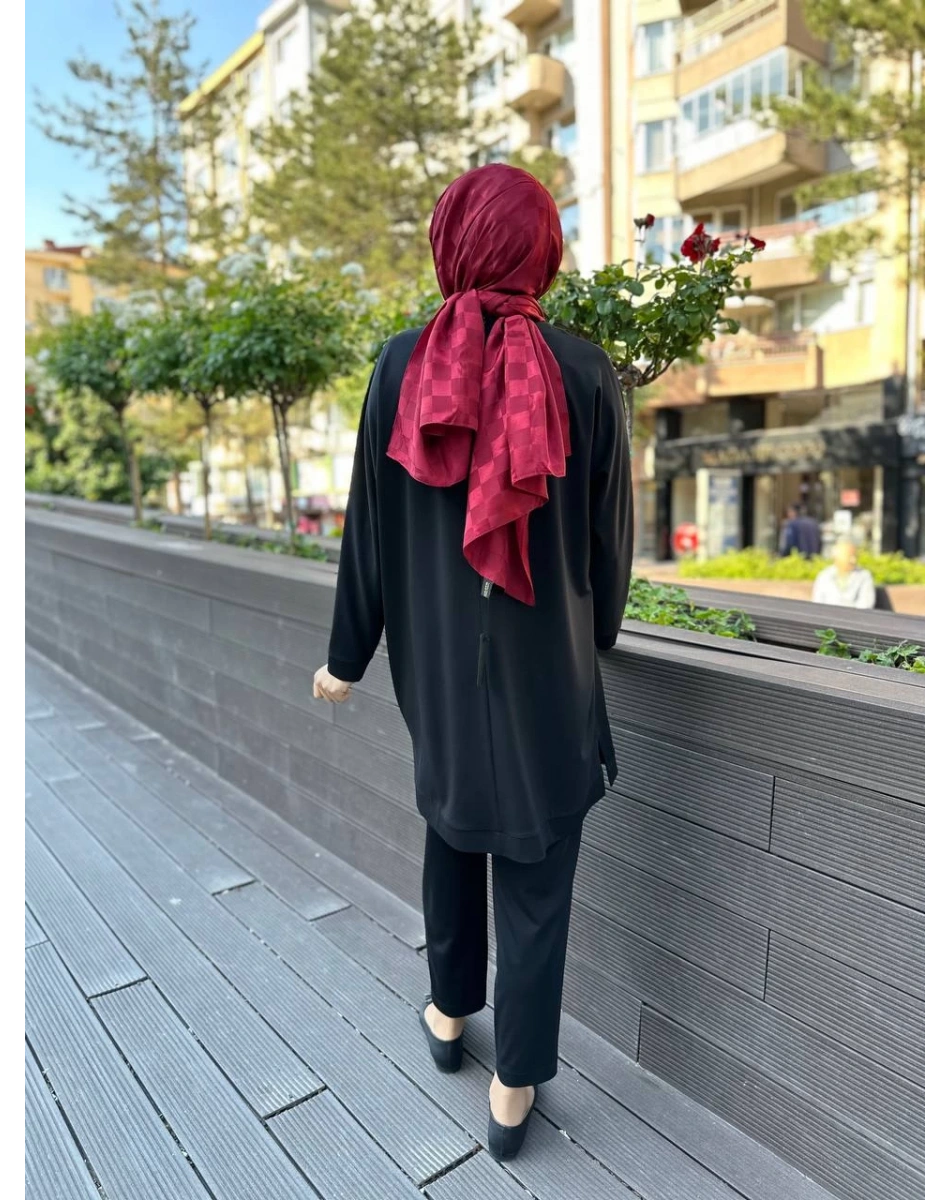 Yusuf Özdemir 24Y1515 Siyah Penye Takım