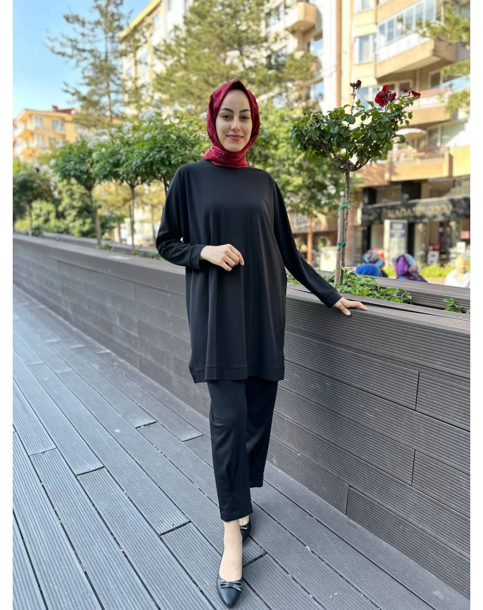 Yusuf Özdemir 24Y1515 Siyah Penye Takım