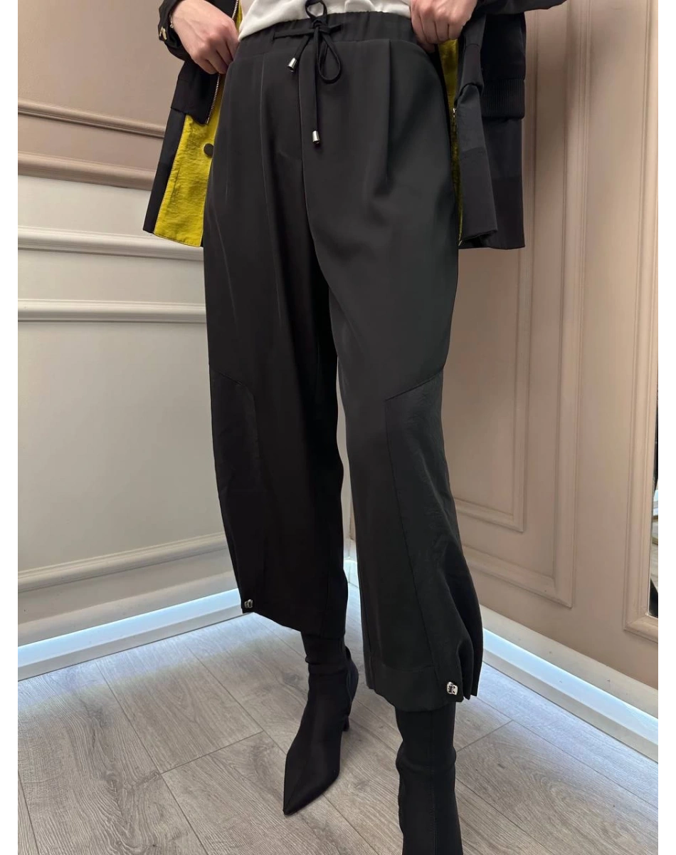 Yusuf Özdemir 25K1355 Siyah Paça Detaylı Pantolon