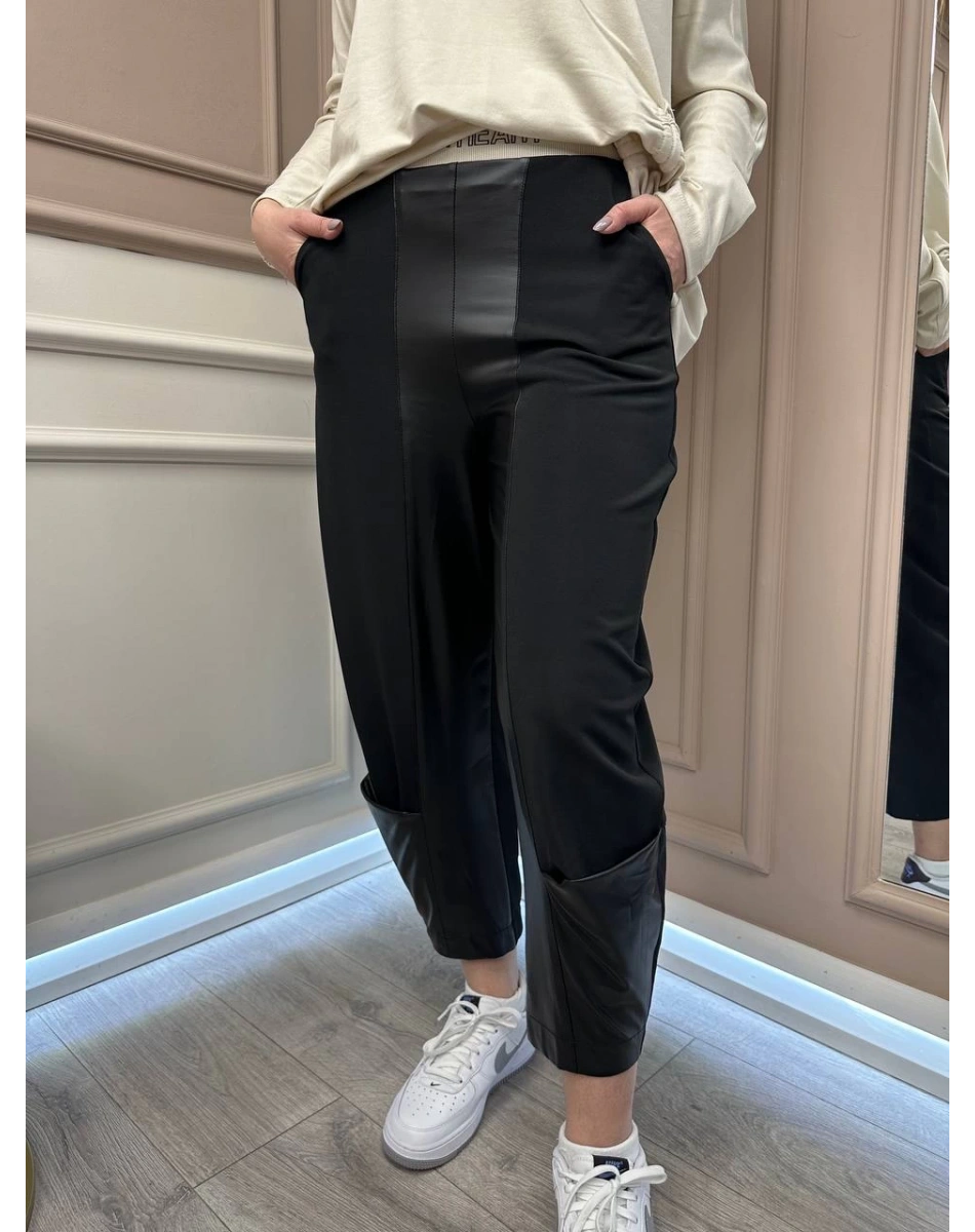 Yusuf Özdemir 25K1537 Siyah Deri Detaylı Pantolon