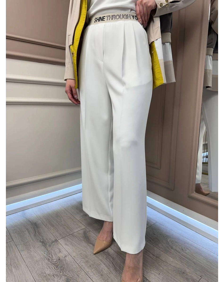 Yusuf Özdemir 25K1497 Beyaz Krep Bol Paça Pantolon