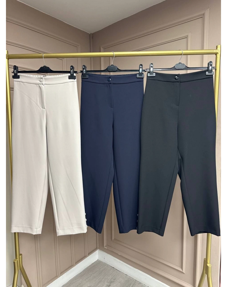 Yusuf Özdemir 25Y1393 Siyah Paçası Düğme Detaylı Pantolon