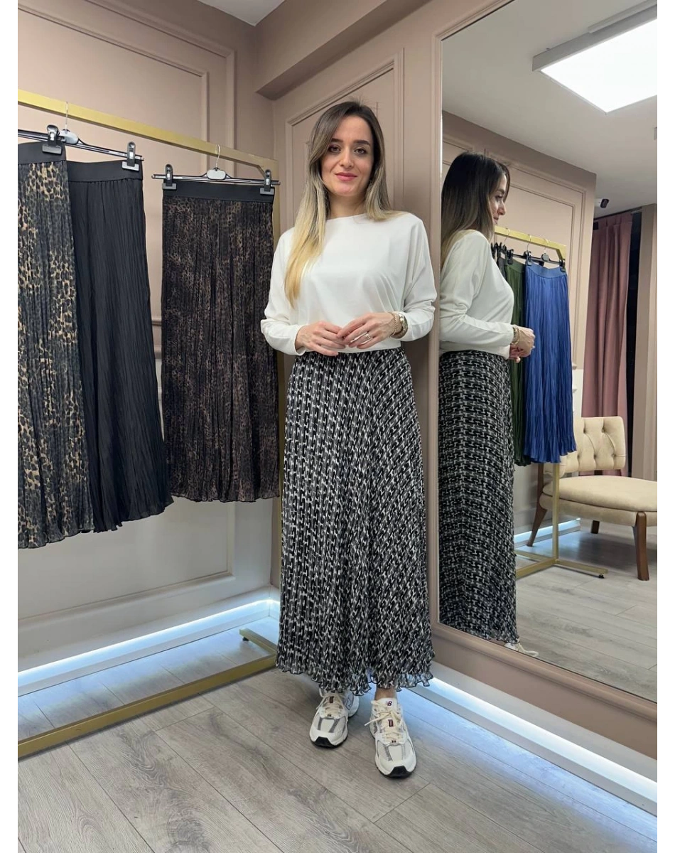 Yusuf Özdemir 25Y1504 Siyah Desenli Etek