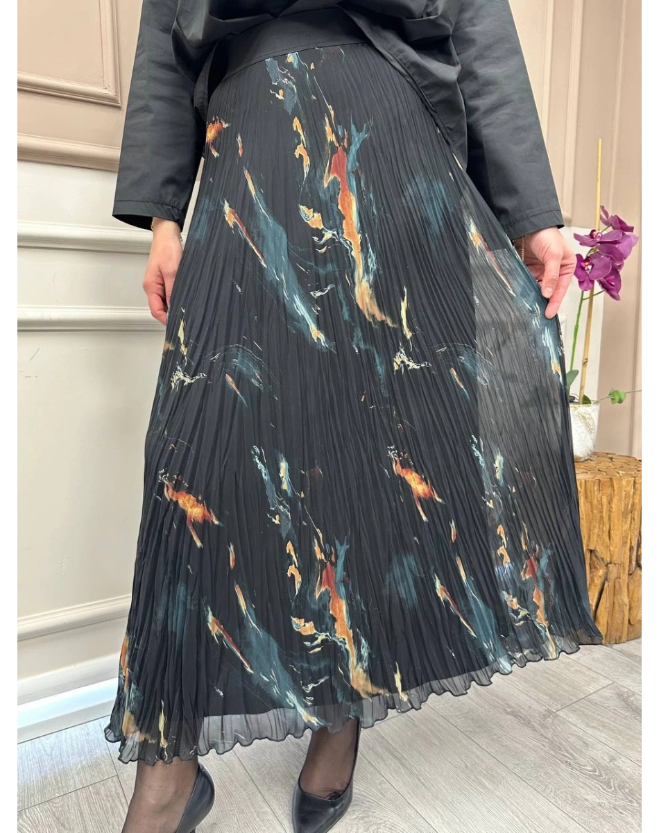 Yusuf Özdemir 25Y1504 Siyah Renkli Etek