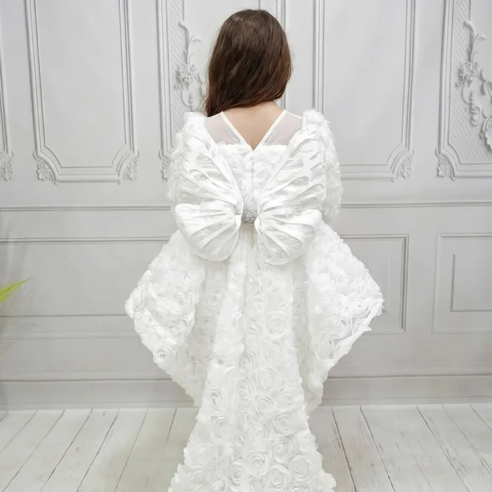 Beyaz Güllü + Kelebek seti Yaka Askılı Uzun Kol Elbise Abiye Gelinlik