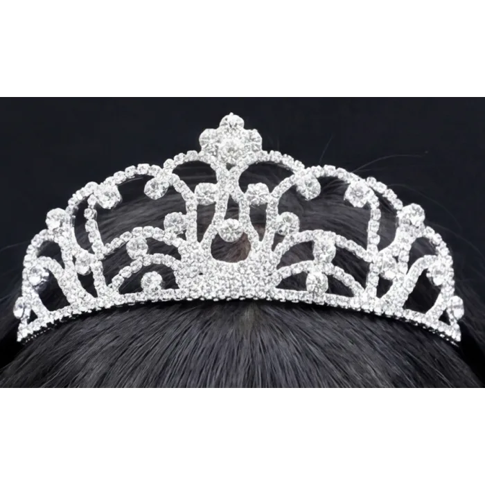 Taşlı Taç işlemeli Beyaz Taçlı Toka