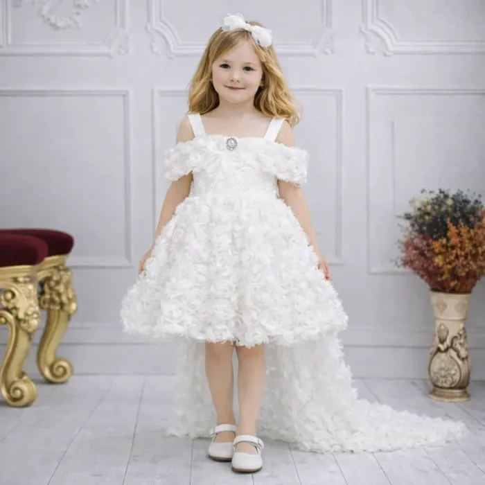 Beyaz Gül Desenli Madonna Yaka Askılı Kol Elbise Abiye