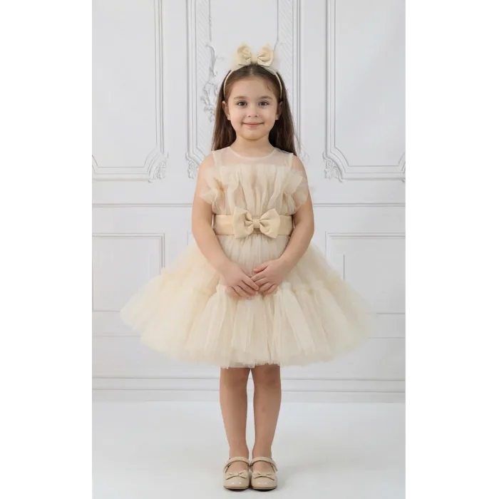 Kız Çocuk Bej Şeffaf Üst Ön Fiyonk Detaylı Kemerli Kabarık