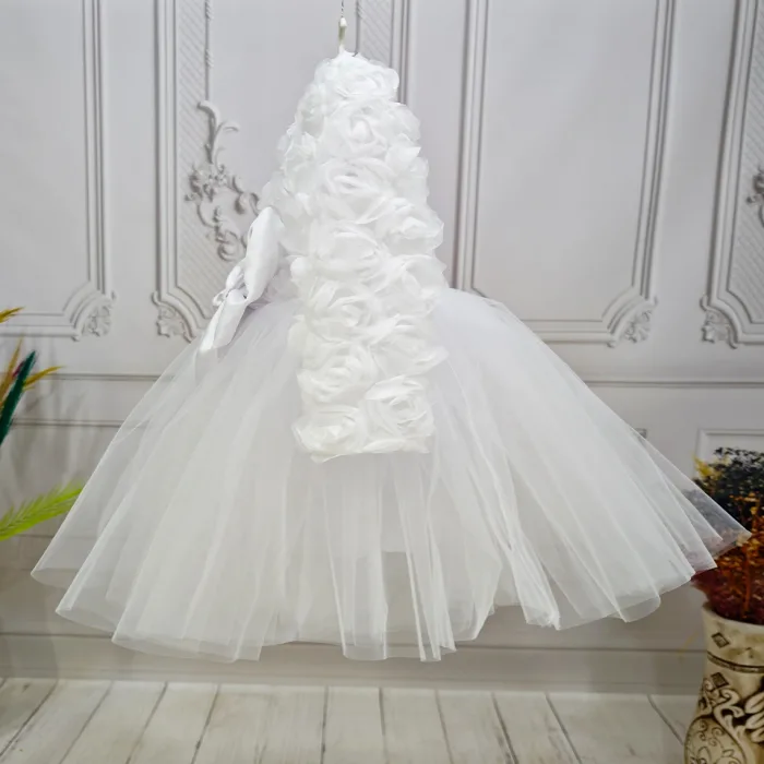 Beyaz Güllü Desenli Kabarık Elbise Gelinlik Abiye