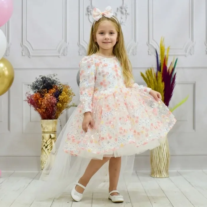 Kız Çocuk Beyaz Kuyruklu Çiçekli Boncuklu Uzun Kol Kabarık Elbise