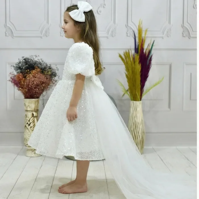Kız Çocuk Beyaz Kuyruklu Kabarık Elbise