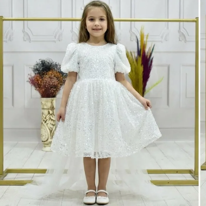 Kız Çocuk Beyaz Kuyruklu Kabarık Elbise